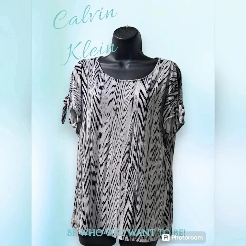 Calvin Klein Cold Shoulder Shirt - Picture 1 of 7